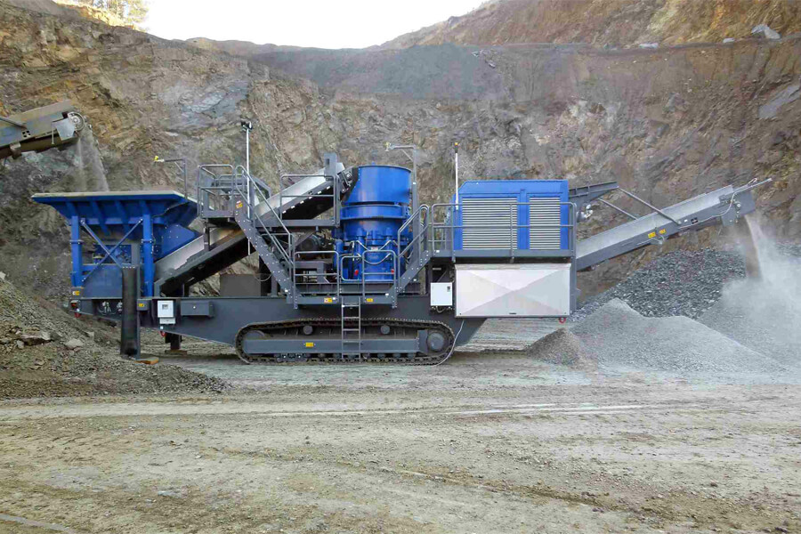 mobile crusher plant worksite