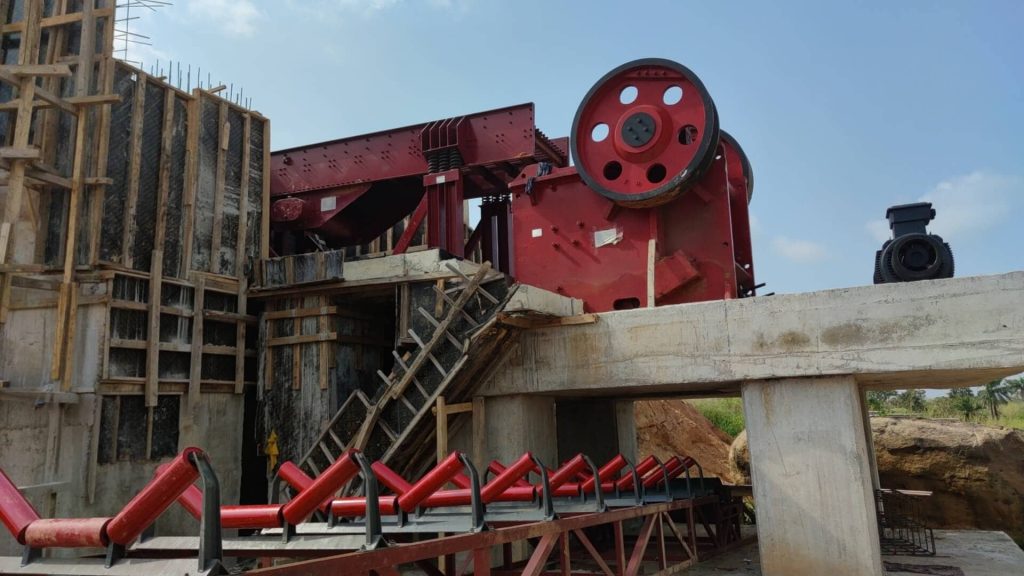 Nigeria 300-400TPH Limestone Crushing Plant